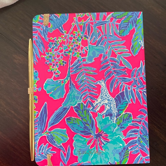NWT Lilly Pulitzer Journal with Gold Pen Featured in Lil Earned Stripes - Picture 6 of 7